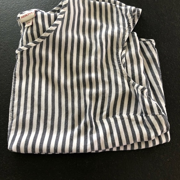 Merona Black & White Striped Crop - Picture 2 of 4